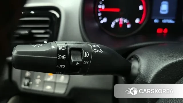 Kia Stonic id 3636801 из Кореи 9