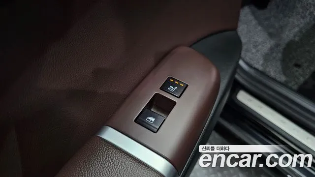 Hyundai Grandeur (GN7) id 2739106 из Кореи 9