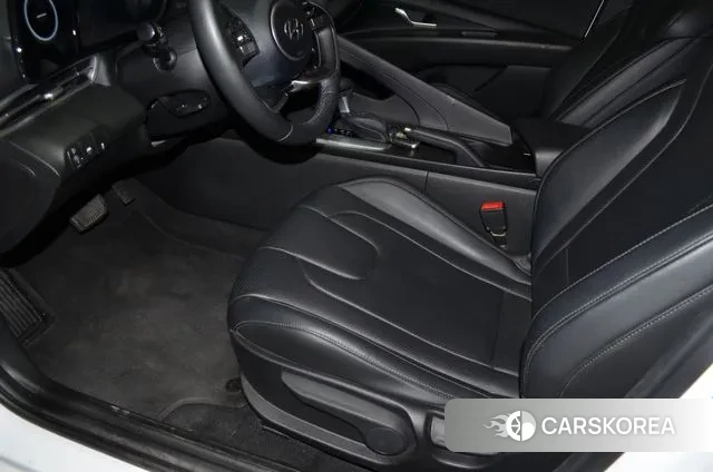 Hyundai Avante (CN7) id 3012484 из Кореи 9