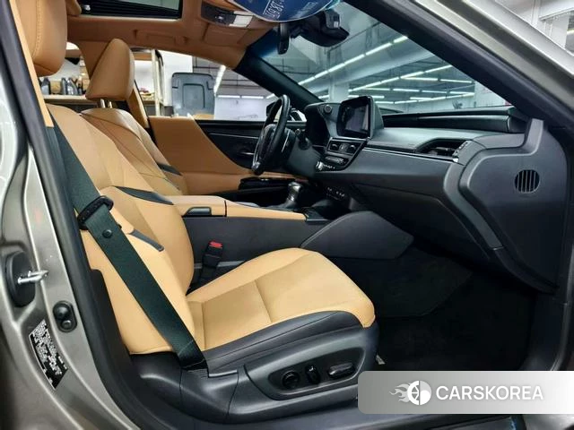 Lexus ES id 4220910 из Китая 9