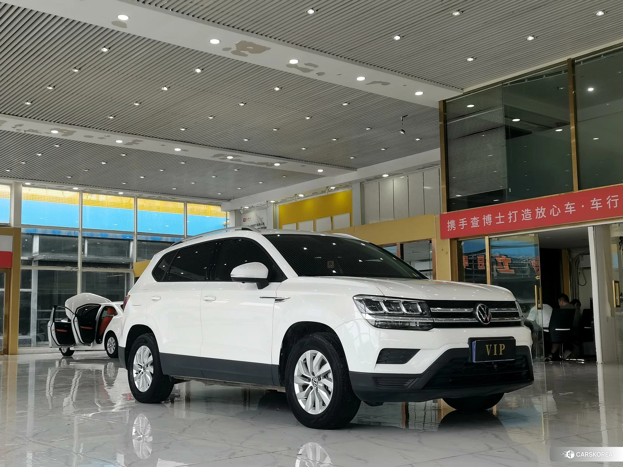 Volkswagen Tuyue id 4487138 из Китая 9