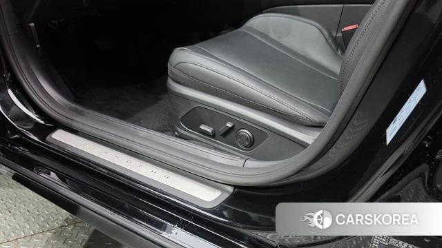 Hyundai Grandeur (GN7) id 4548985 из Кореи 9