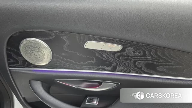 Mercedes-Benz E-Class W213 id 3210205 из Кореи 9