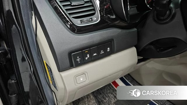 Kia The New Carnival id 4246162 из Кореи 9