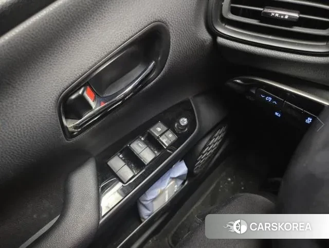 Toyota Prius 4th Generation id 3671364 из Кореи 9