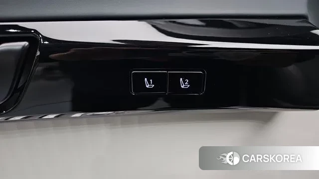 Hyundai Grandeur (GN7) id 3353982 из Кореи 9