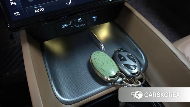 Hyundai Grandeur (GN7) id 4549361 из Кореи 9