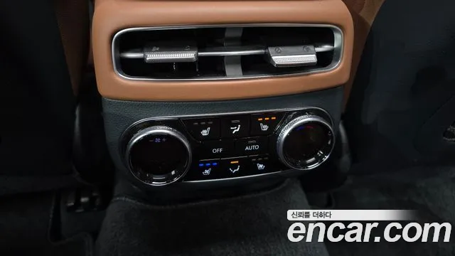 Genesis GV70 id 2601725 из Кореи 9