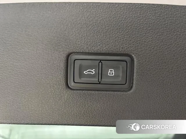 Audi Q8 (4M) id 3008309 из Кореи 9