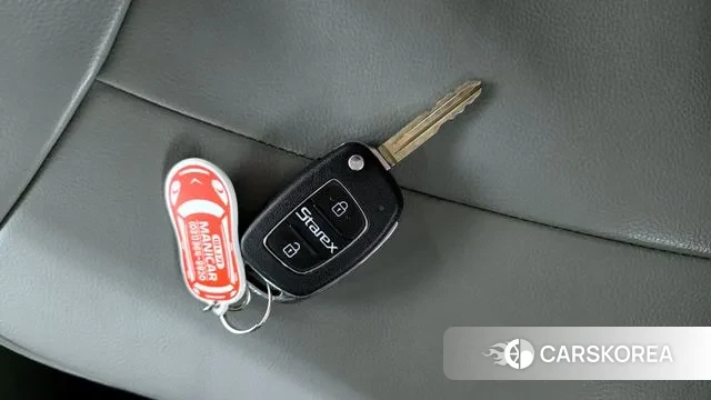 Hyundai The New Grand Starex id 3578556 из Кореи 9