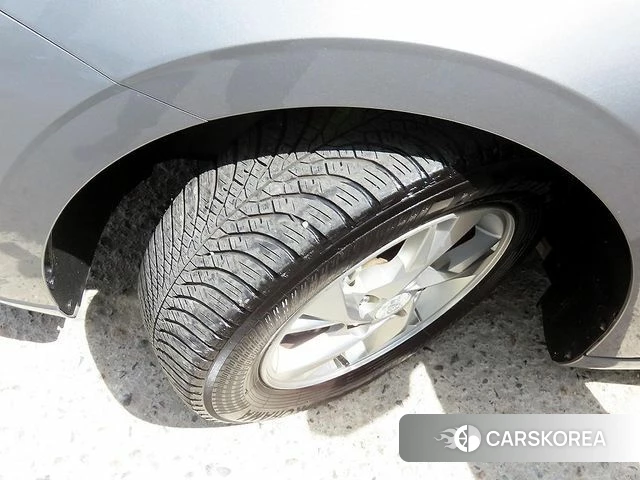 Hyundai Avante (CN7) id 4196451 из Кореи 9