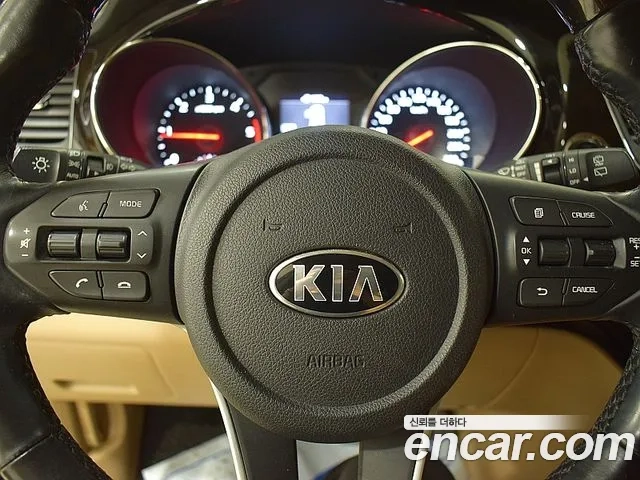 Kia The New Carnival id 2946437 из Кореи 9