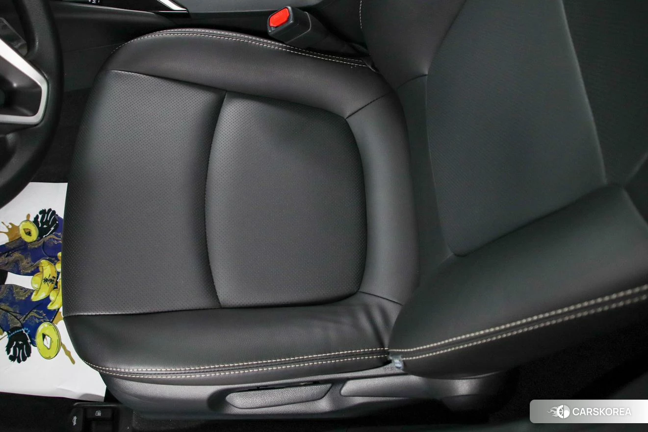 Toyota Corolla id 4452459 из Китая 9