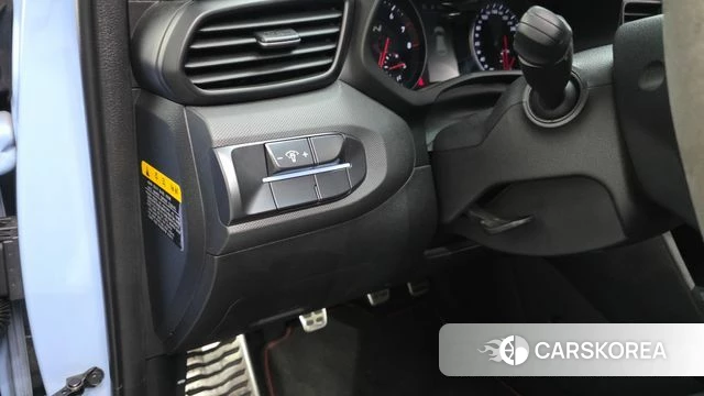 Hyundai Veloster (JS) id 4325804 из Кореи 9