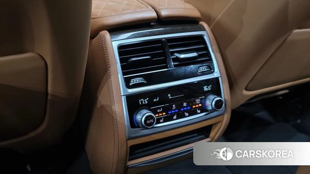 BMW 7 Series (G11) id 4317261 из Кореи 9