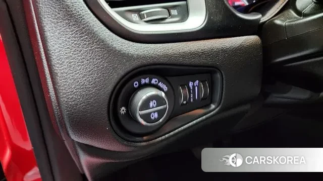 Jeep Renegade id 3070979 из Кореи 9