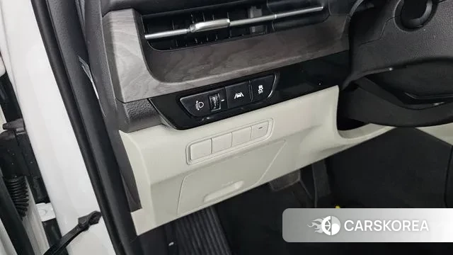 Kia Carnival 4th generation id 3701365 из Кореи 9