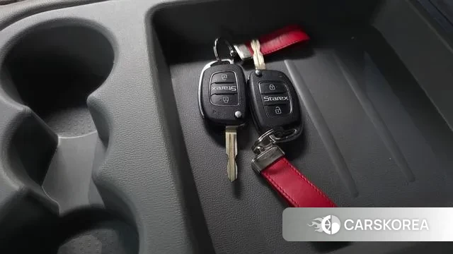 Hyundai The New Grand Starex id 3464742 из Кореи 9