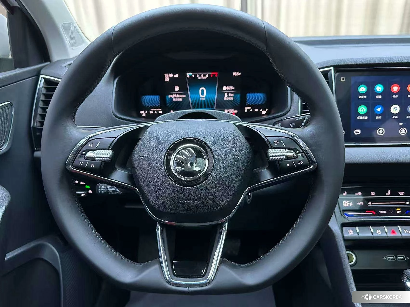 Skoda Krok id 4426448 из Китая 9