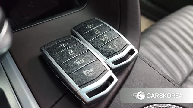 Genesis G70 id 3144929 из Кореи 9