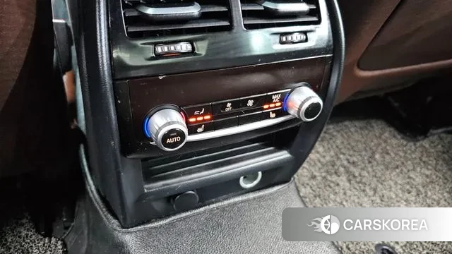 BMW 5 Series (G30) id 3336731 из Кореи 9