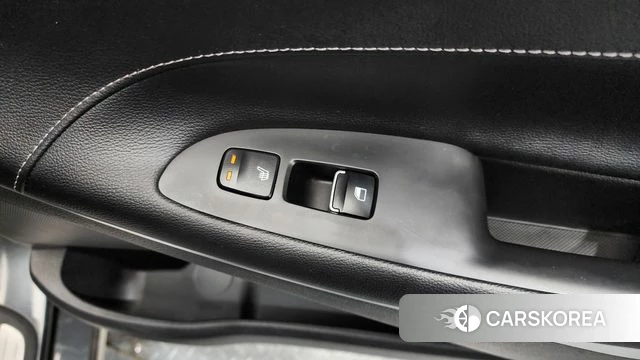 Hyundai Grandeur IG Hybrid id 4232803 из Кореи 9