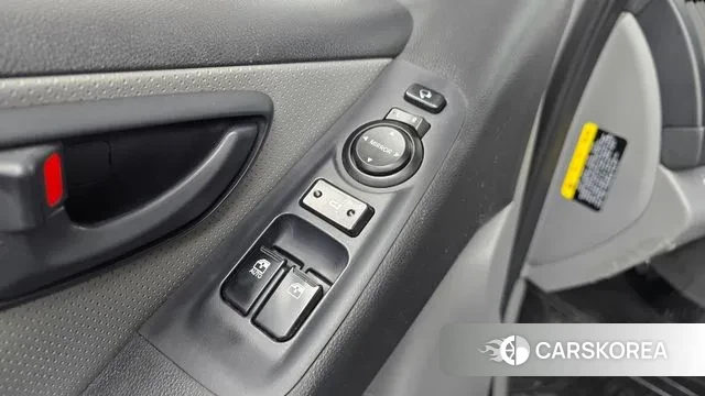 Hyundai The New Grand Starex id 3557978 из Кореи 9