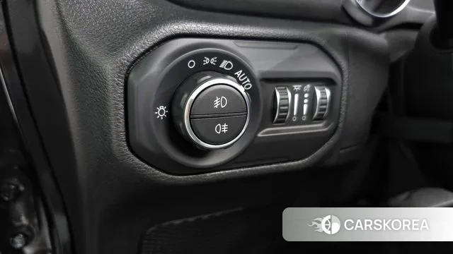 Jeep Wrangler (JL) id 2960204 из Кореи 9