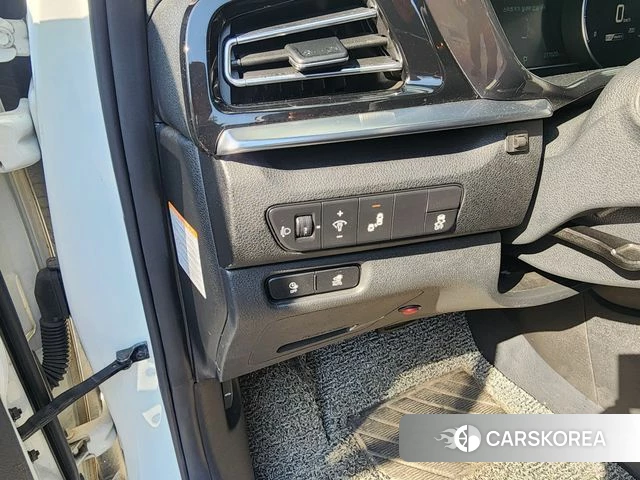 Kia Niro Plus id 4293000 из Кореи 9