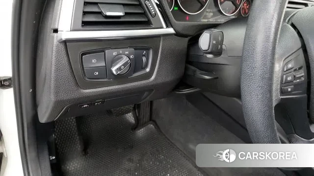 BMW 3 Series (F30) id 3386321 из Кореи 9