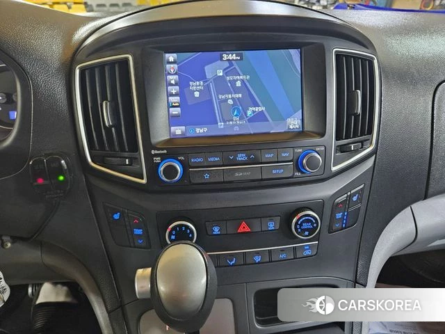 Hyundai The New Grand Starex id 4595368 из Кореи 9