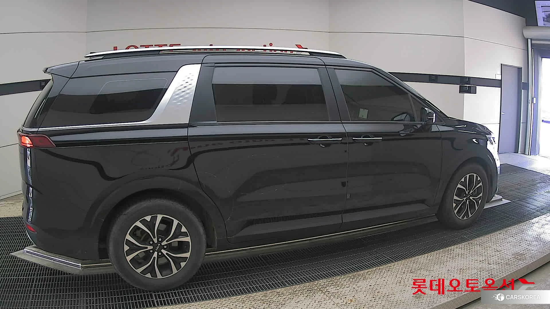 Kia Carnival id 4289575 из Кореи 9
