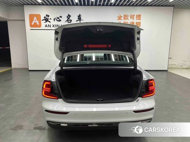 Volvo S60 id 4253555 из Китая 9