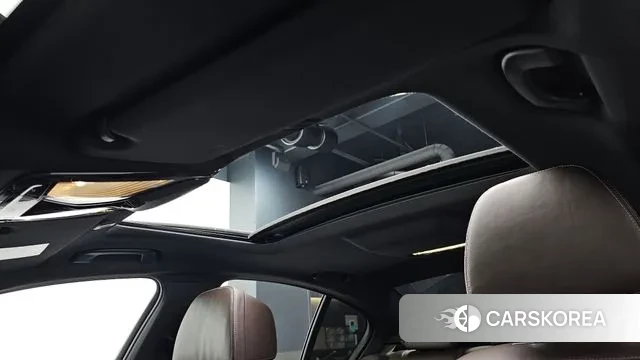 BMW 5 Series (G30) id 3043989 из Кореи 9