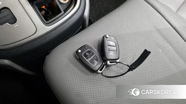 Hyundai The New Grand Starex id 3265372 из Кореи 9