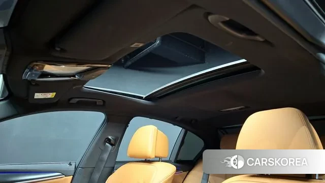 BMW 5 Series (G30) id 3770222 из Кореи 9