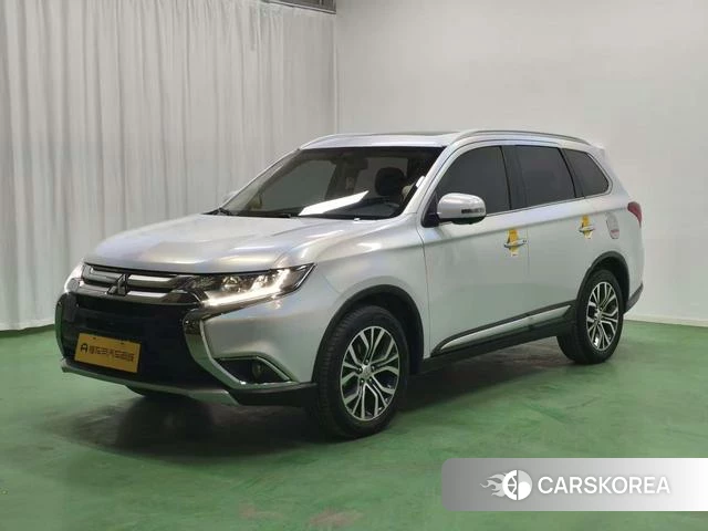 Mitsubishi  Outlander id 4210171 из Китая 9