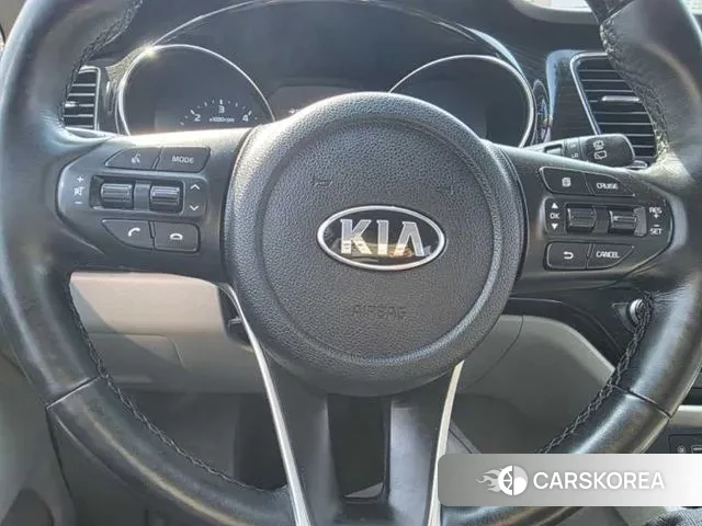 Kia The New Carnival id 3709478 из Кореи 9