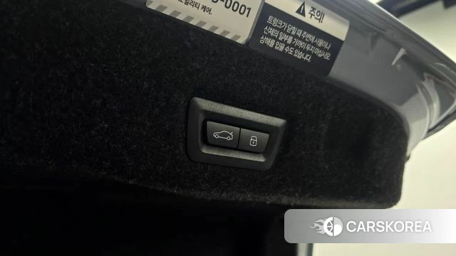 BMW 5 Series (G60) id 4400304 из Кореи 9