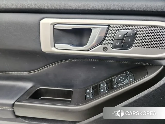 Ford Explorer 6th Generation id 2997767 из Кореи 9