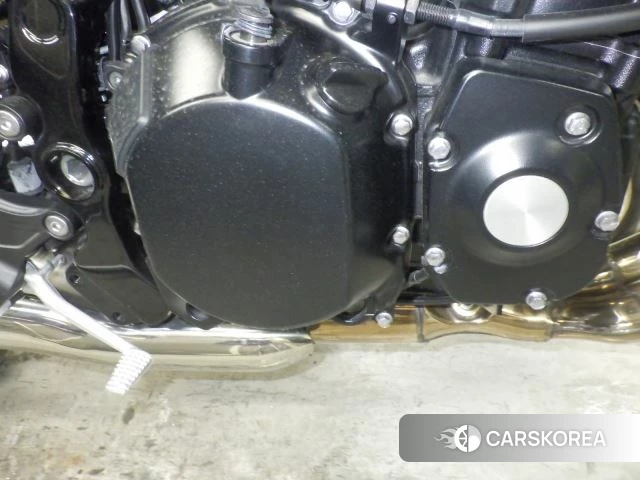 Kawasaki Z900RS id 3948990 из Японии 9