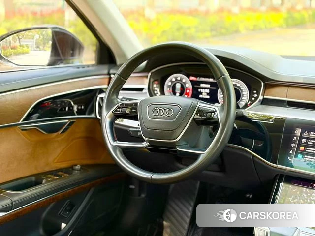 Audi A8 id 4271891 из Китая 9