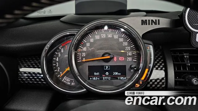 Mini Cooper S Convertible id 2683884 из Кореи 9