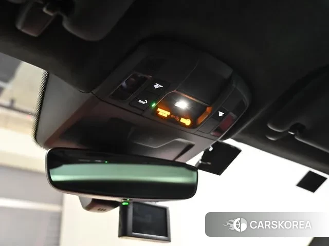 Porsche 911(992) id 3585424 из Кореи 9