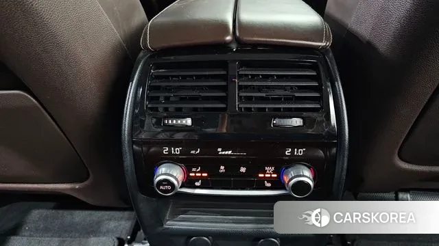 BMW 5 Series (G30) id 3778989 из Кореи 9