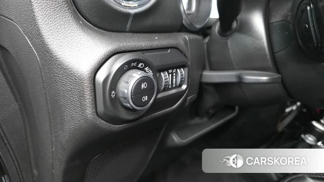 Jeep Wrangler (JL) id 3842958 из Кореи 9