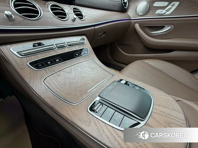 Mercedes-Benz E-class id 4277628 из Китая 9