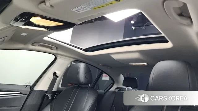 BMW 5 Series (G30) id 3428743 из Кореи 9