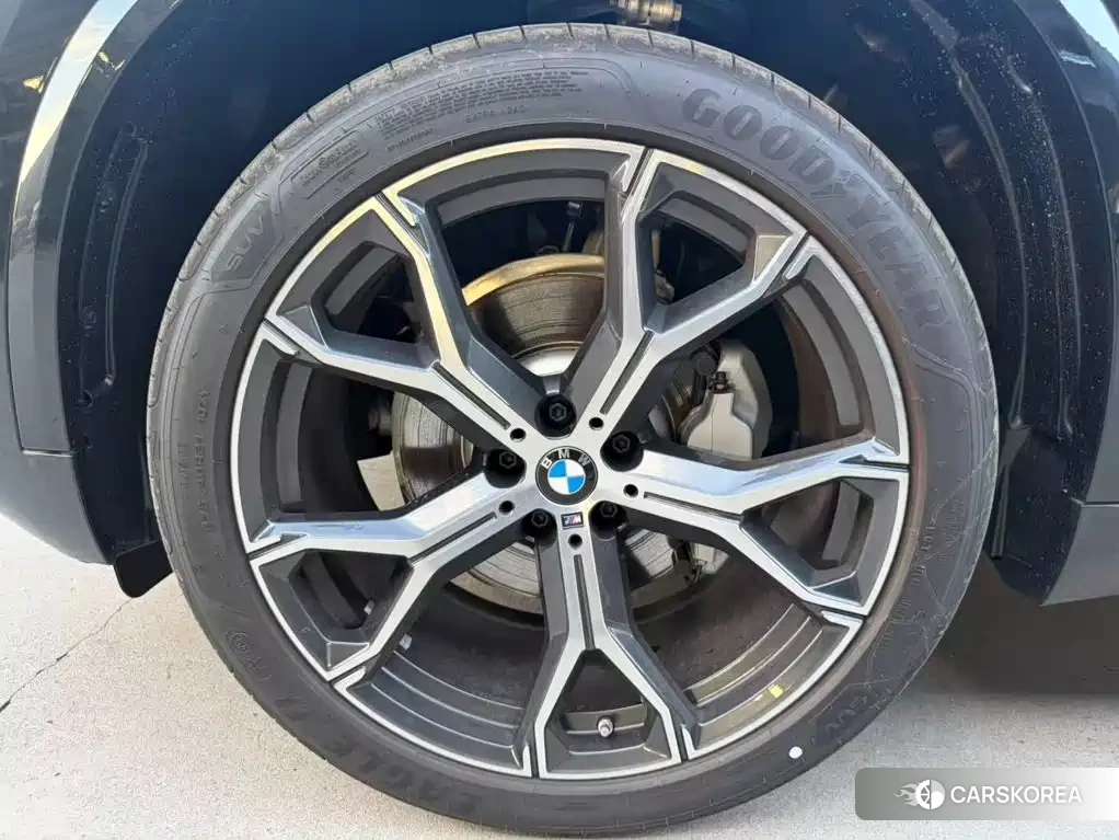 BMW X5 id 4686099 из Китая 9