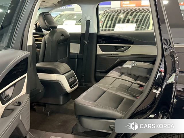 Lincoln Navigator id 4209846 из Китая 9